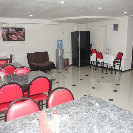 Guest House Nona Koutaïssi Extérieur photo