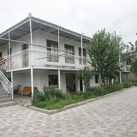 Guest House Nona Koutaïssi Extérieur photo