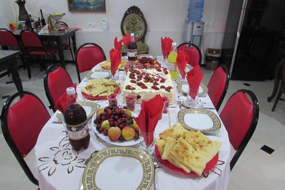 Guest House Nona Koutaïssi Extérieur photo