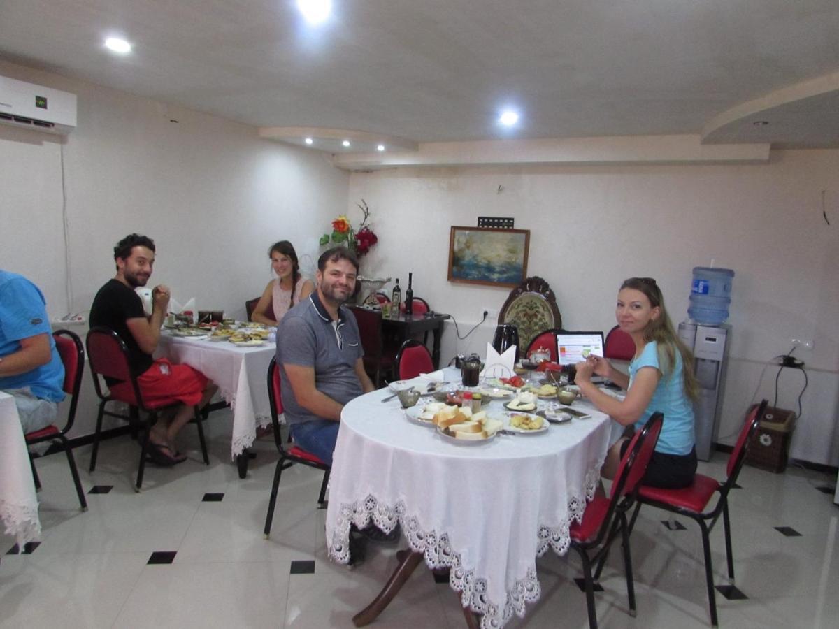 Guest House Nona Koutaïssi Extérieur photo