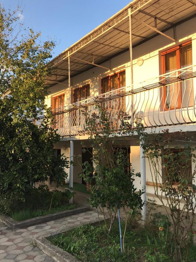 Guest House Nona Koutaïssi Extérieur photo