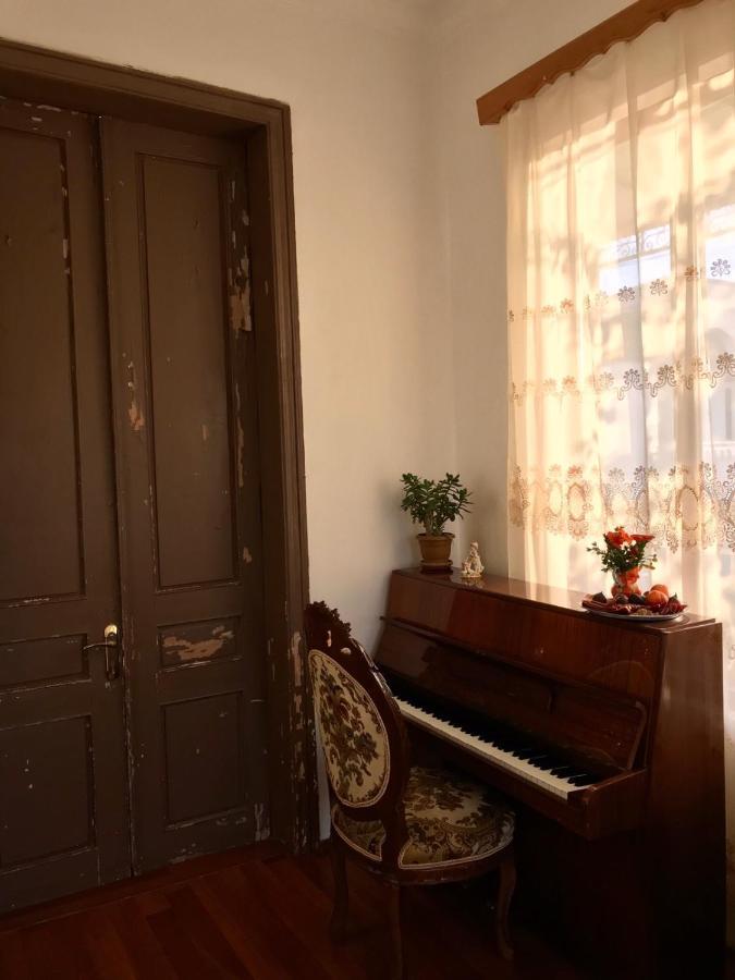 Guest House Nona Koutaïssi Extérieur photo