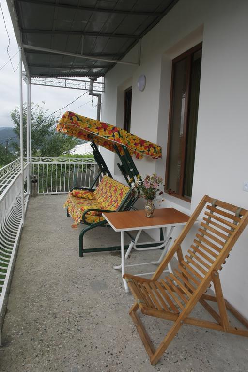 Guest House Nona Koutaïssi Extérieur photo