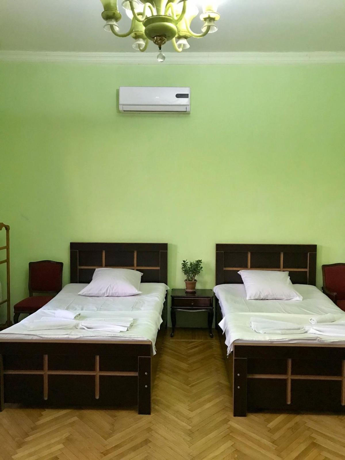 Guest House Nona Koutaïssi Chambre photo