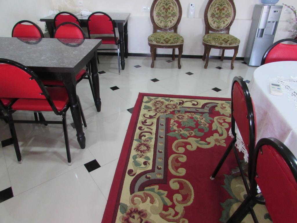Guest House Nona Koutaïssi Extérieur photo