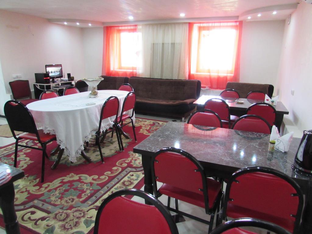 Guest House Nona Koutaïssi Extérieur photo