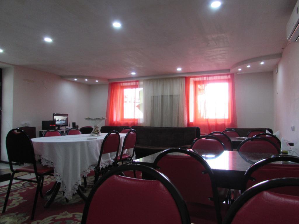 Guest House Nona Koutaïssi Extérieur photo