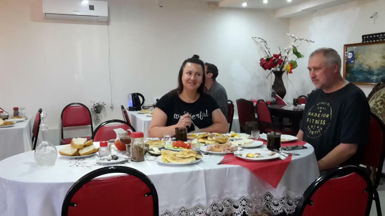 Guest House Nona Koutaïssi Extérieur photo