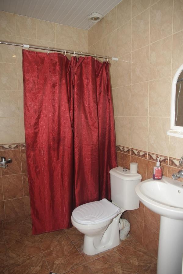 Guest House Nona Koutaïssi Extérieur photo